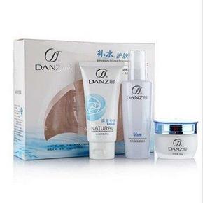 丹姿 晶莹补水洁面着哩85g+爽肤水100ml+补水霜50g 23.4元(39，下单6折)