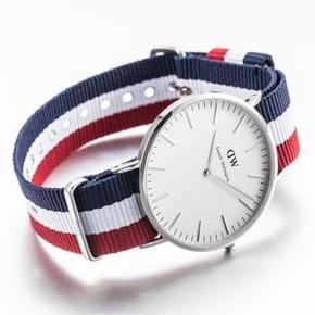 绅士专属：丹尼尔惠灵顿Classic系列 0203DW 时尚石英男表 809元