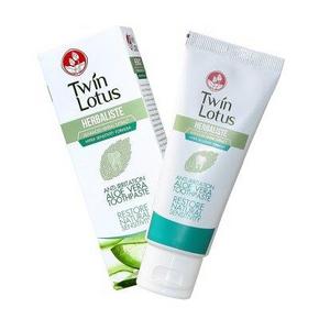 手机端：双莲天然植物金荟舒敏牙膏 120G 9.9元(限购10件)