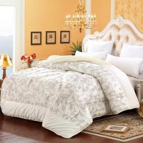 红瑞 短毛绒加厚保暖冬被 150*200cm 折74.5元(149，199-100)